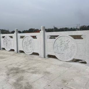 通化芝麻白河道栏杆 石材栏杆