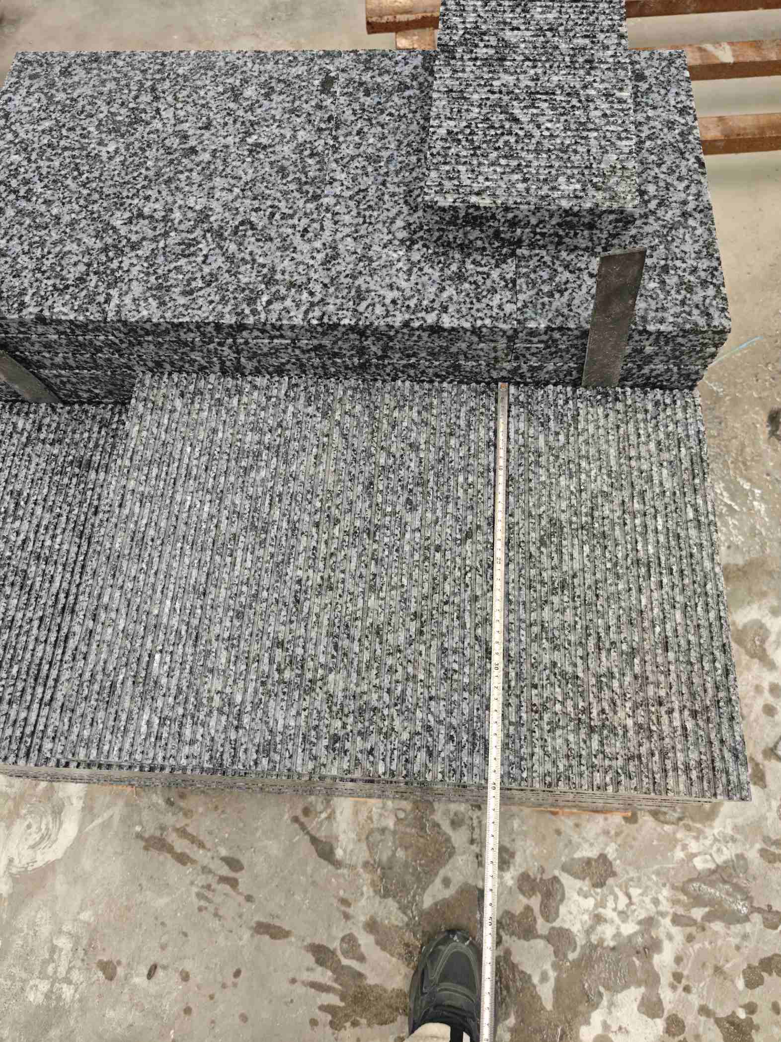 通化芝麻黑拉丝面