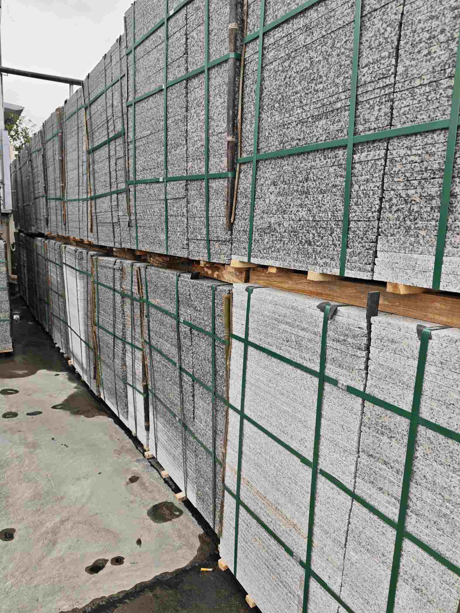 通化芙蓉白地铺石，石材地铺石