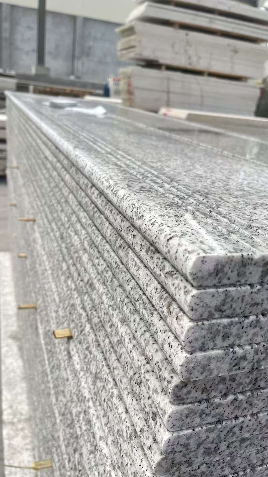 通化芝麻白楼梯踏步 花岗岩楼梯板材